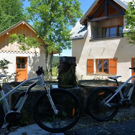 Val Lachard 4*