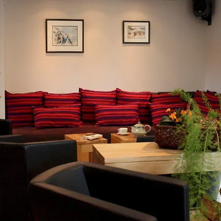 瓦尔拉查德旅馆 酒店 4*